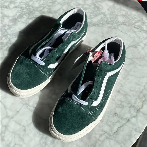 NWT Vans Women's Forest Green Suede Sneakers - Picture 10 of 16